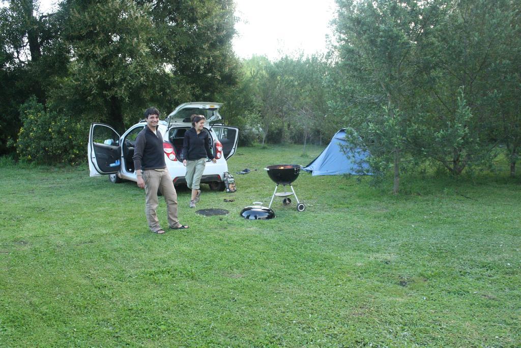 好森林小屋及露​​营地 斯托姆勒菲 客房 照片